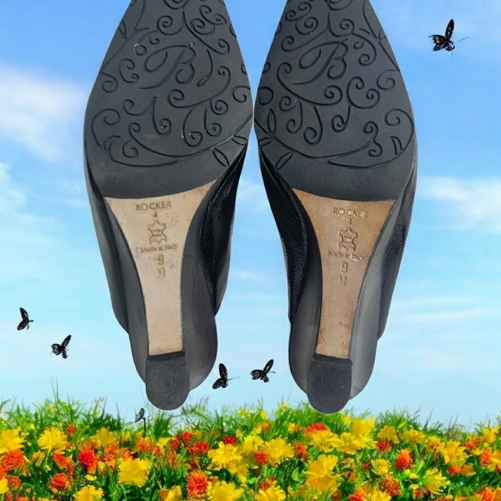 Brighton Vintage woman's size 9M. These are very shinny Patten leather. - Picture 2 of 6